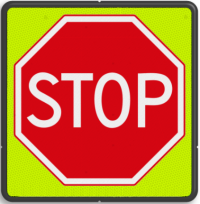 Stop: Verleen voorrang aan bestuurders op de kruisende weg